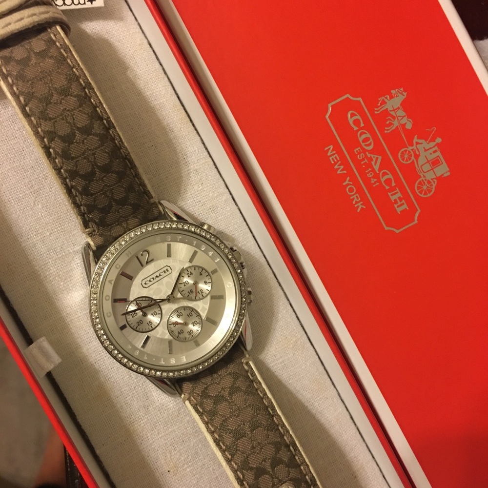 Gorgeous Coach Watch